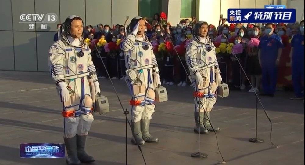 中国空间站迎来首批“常驻民”！
