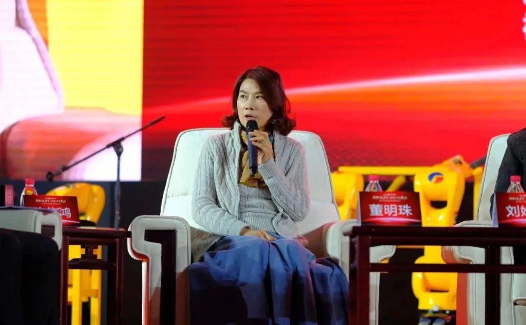 董明珠照片，图源董明珠自媒体官方微博